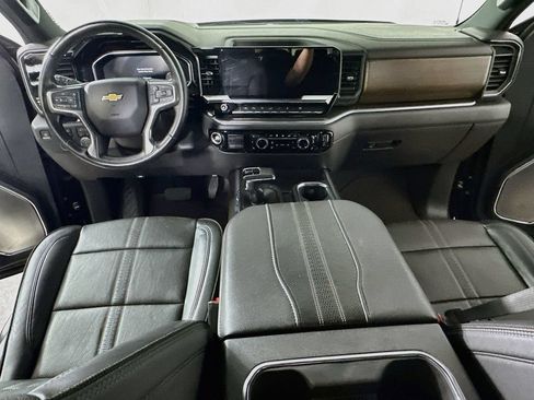 Used 2024 Chevrolet Silverado 1500 High Country AWD/4WD image 16