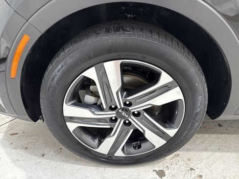 Used 2023 Kia Sorento EX AWD/4WD image 37