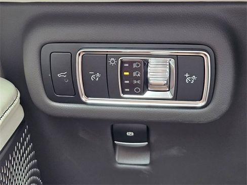 New 2026 Lincoln Nautilus Black Label image 21