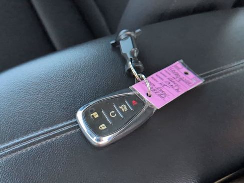 Used 2023 Chevrolet Malibu LT FWD image 16