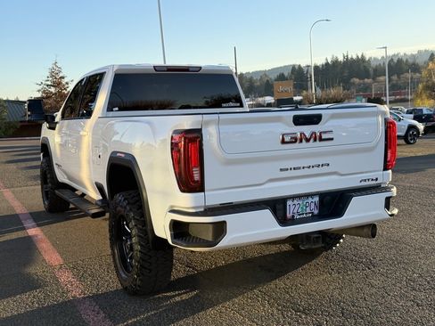 Used 2022 GMC Sierra 2500 AT4 image 6