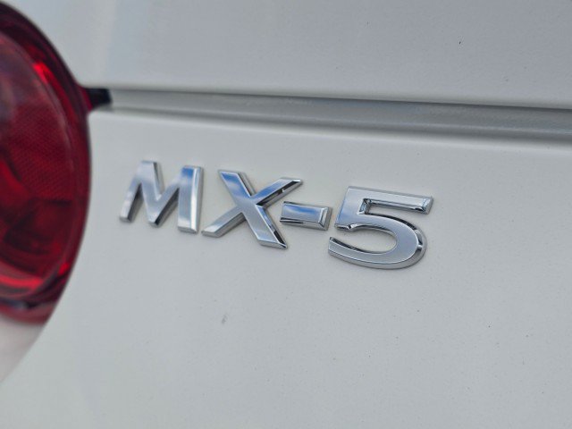 Used 2020 MAZDA MX-5 Miata RF 100th Anniversary RWD image 18