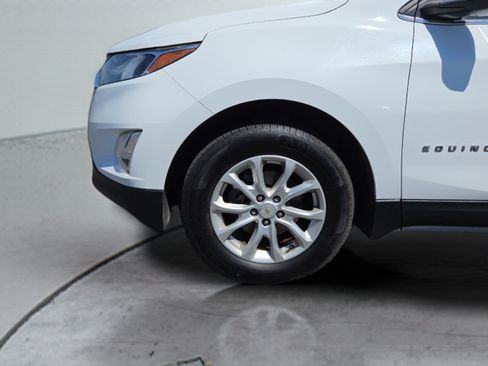 Used 2020 Chevrolet Equinox LT AWD/4WD image 30