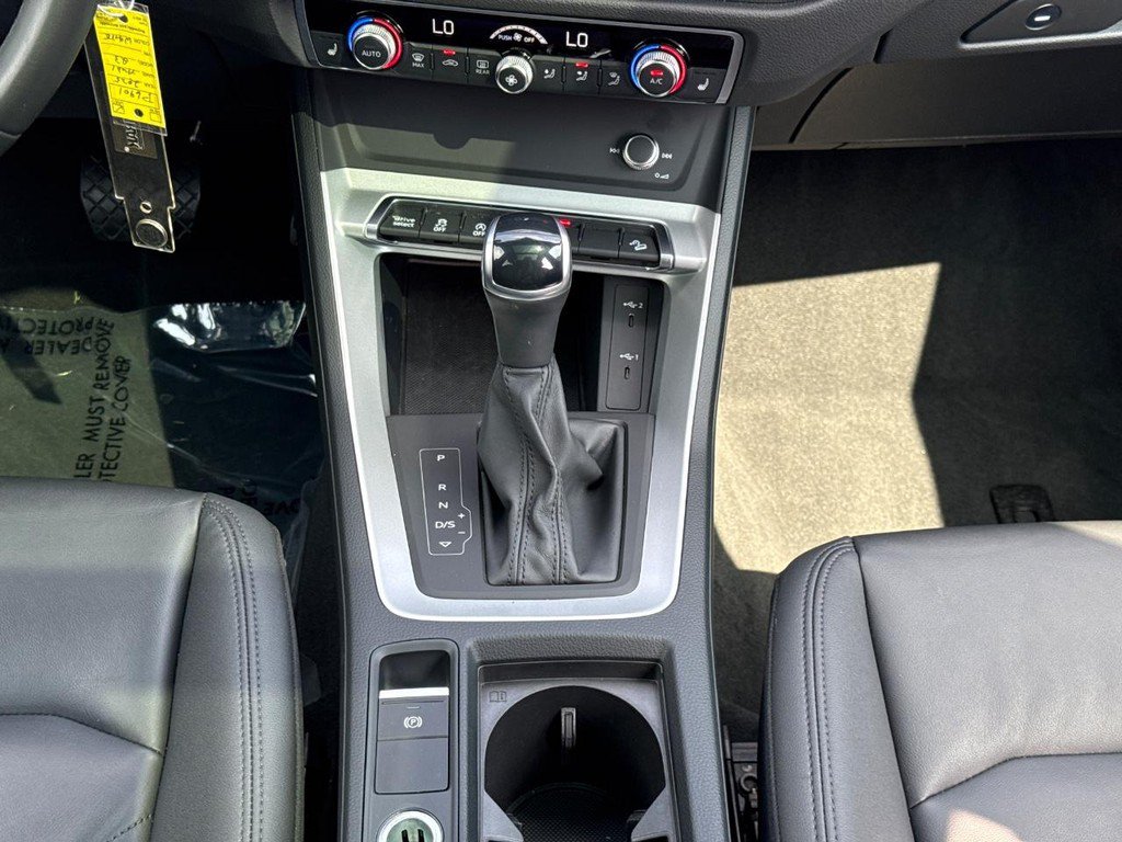 Used 2025 Audi Q3 2.0T Premium AWD/4WD image 14