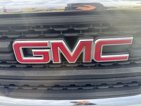 Used 2018 GMC Sierra 1500 SLT image 11
