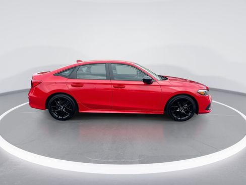 Used 2024 Honda Civic Sport image 10