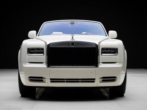 Used 2013 Rolls-Royce Phantom Drophead Coupe RWD image 11