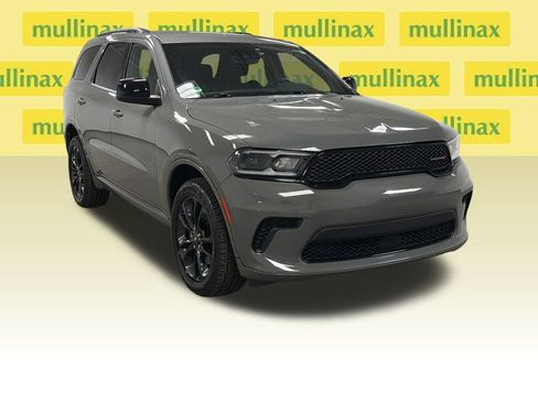 Used 2023 Dodge Durango SXT Launch Edition w/ SXT Blacktop Group AWD/4WD image 5