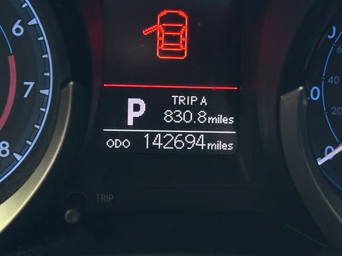 Used 2014 Toyota Corolla S FWD image 18