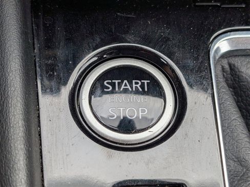 Used 2023 Nissan Kicks SV image 23