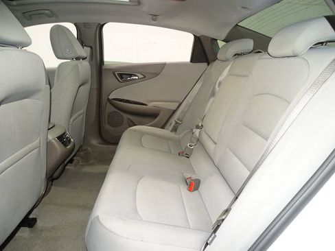 Used 2022 Chevrolet Malibu LT image 13