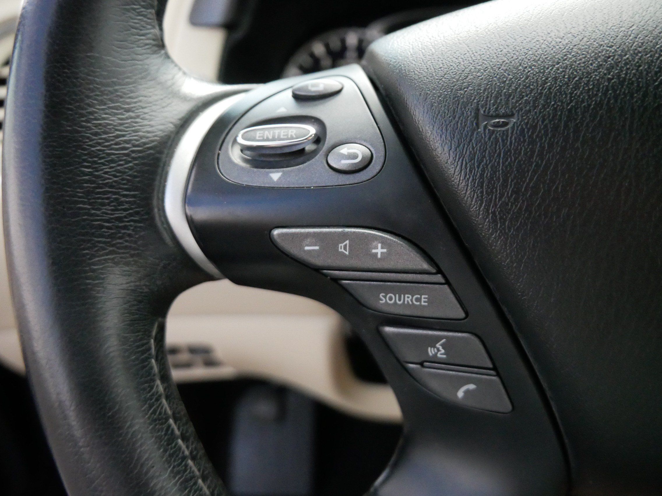 Used 2017 INFINITI QX60 Luxe AWD/4WD image 27