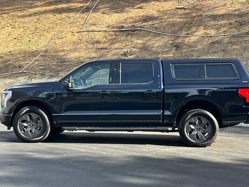 Used 2025 Ford F150 Lightning Lariat AWD/4WD image 7