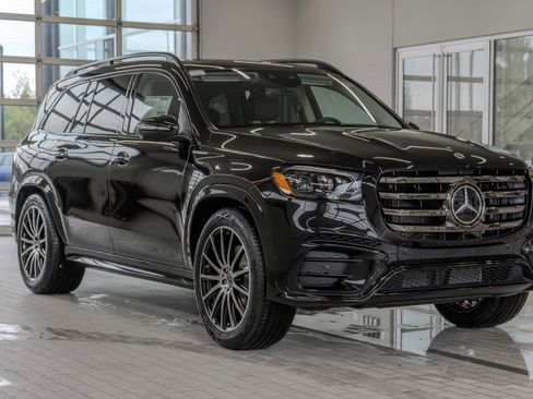 New 2026 Mercedes-Benz GLS 450 4MATIC image 21