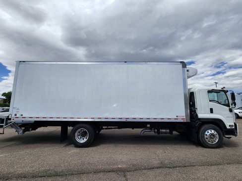 New 2024 Chevrolet Low Cab Forward 7500XD image 17