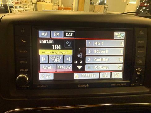 Used 2015 Dodge Grand Caravan SXT FWD image 29
