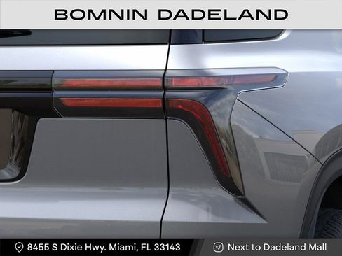 New 2026 Chevrolet Traverse LT FWD image 11