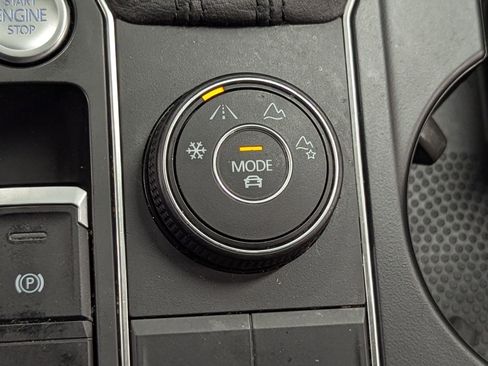 Used 2020 Volkswagen Atlas SE w/ Panoramic Sunroof Package image 33