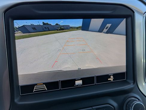 Used 2020 Chevrolet Silverado 1500 LT w/ All-Star Edition AWD/4WD image 14