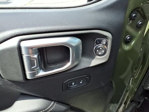 Used 2023 Jeep Wrangler Unlimited Sahara w/ Cold Weather Group AWD/4WD image 11