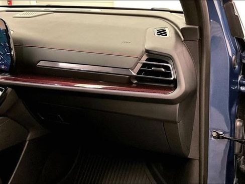 Used 2025 Chevrolet Traverse RS w/ LPO, Floor Liner Package AWD/4WD image 19