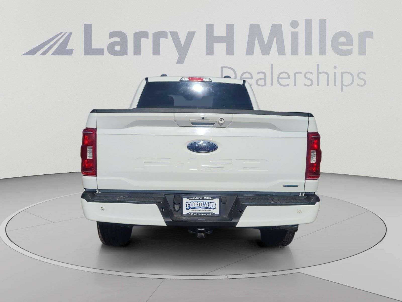 Used 2022 Ford F150 XLT w/ Equipment Group 302A High AWD/4WD image 4