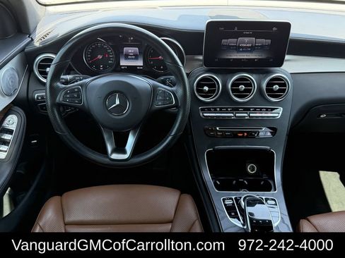 Used 2019 Mercedes-Benz GLC 300 4MATIC image 12