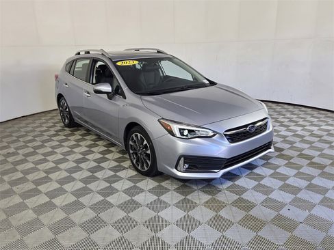 Used 2023 Subaru Impreza 2.0i Limited image 2