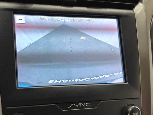 Used 2019 Ford Fusion SE image 8