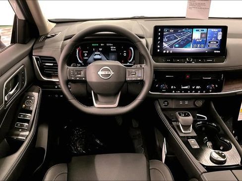 New 2025 Nissan Rogue Platinum AWD/4WD image 20
