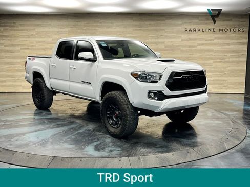 Used 2023 Toyota Tacoma TRD Sport w/ Advanced Technology Package AWD/4WD image 1
