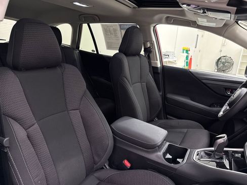 Used 2025 Subaru Outback Premium image 25