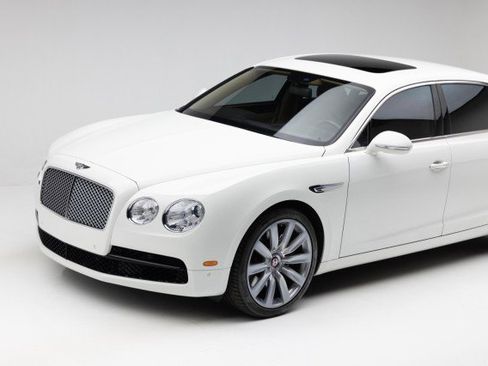 Used 2016 Bentley Flying Spur V8 image 37