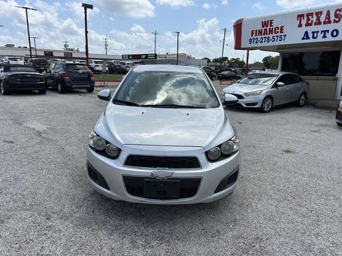 Used 2016 Chevrolet Sonic LS image 2