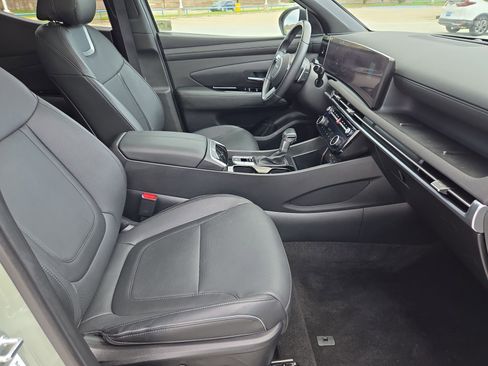 Used 2025 Hyundai Santa Cruz Limited image 33