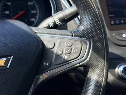Used 2019 Chevrolet Malibu LT FWD image 11