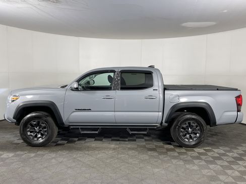 Used 2021 Toyota Tacoma SR5 image 3