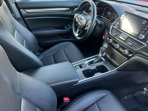 Used 2022 Honda Accord Sport image 19