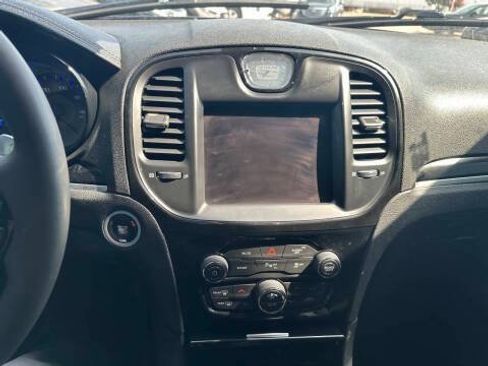 Used 2022 Chrysler 300 S RWD image 22