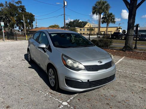 Used 2016 Kia Rio LX image 3