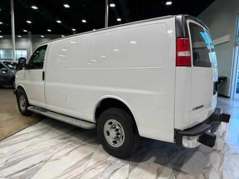 Used 2019 Chevrolet Express 2500 w/ Driver Convenience Package image 8