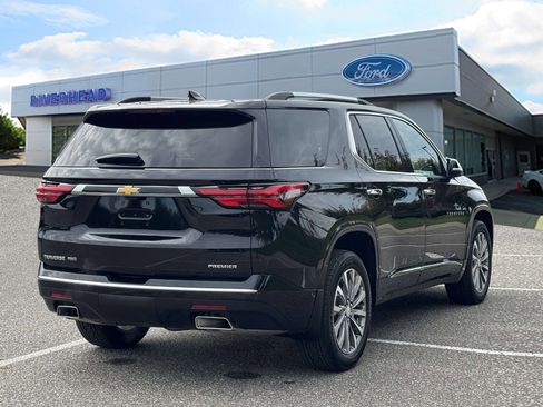 Used 2023 Chevrolet Traverse Premier image 5