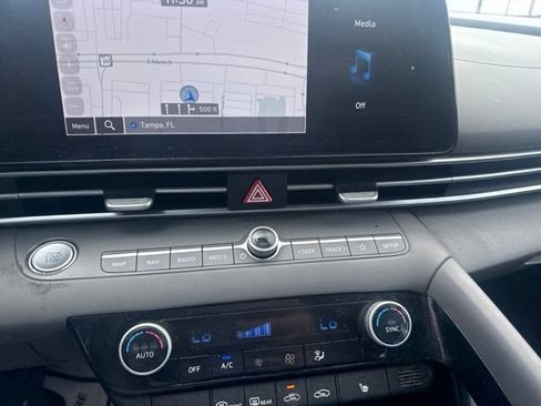 Used 2023 Hyundai Elantra SEL w/ Convenience Package FWD image 16