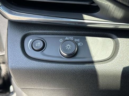Certified 2024 Buick Envista Preferred FWD image 15