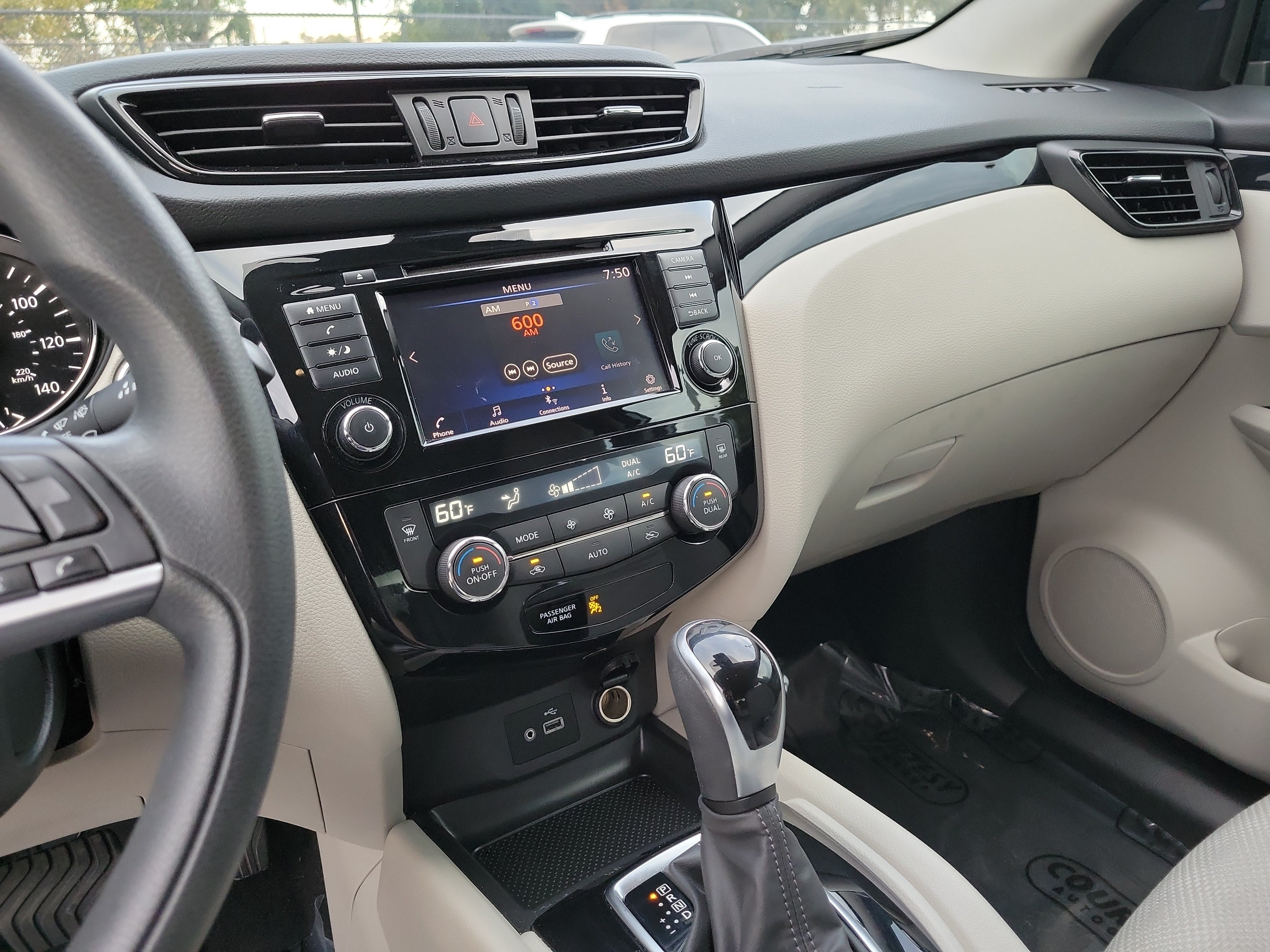 Used 2020 Nissan Rogue Sport SV FWD image 49