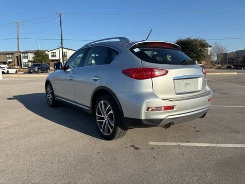 Used 2017 INFINITI QX50 2WD w/ Deluxe Touring Package image 3