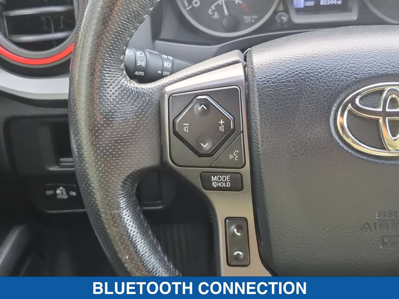 Used 2017 Toyota Tacoma TRD Off-Road AWD/4WD image 17