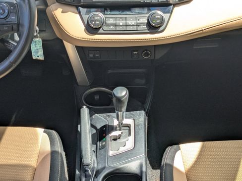Used 2017 Toyota RAV4 XLE image 18
