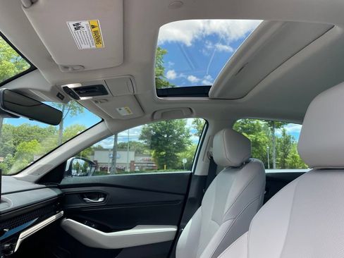 Certified 2025 Honda Accord Touring image 30