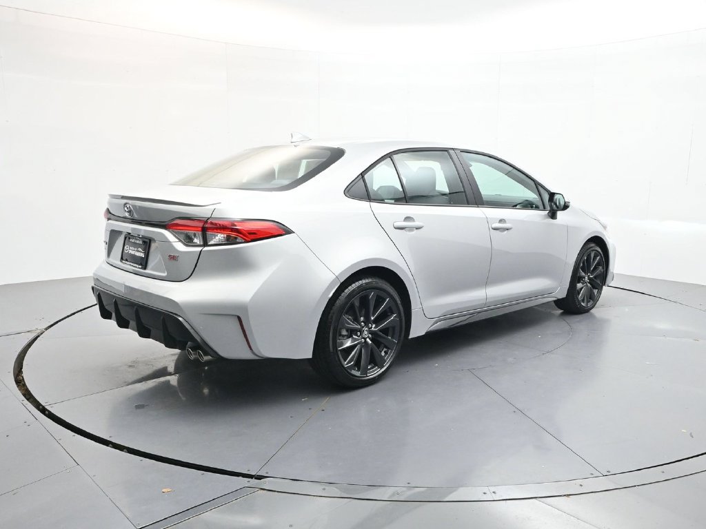 Used 2026 Toyota Corolla SE FWD image 7